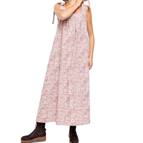 Free People Dresses & Skirts - FREE PEOPLE IN THE FIELDS FLORAL MAXI DRESS